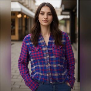 Abercrombie & Fitch Women's Plaid Flannel Shirt Medium Blue Red